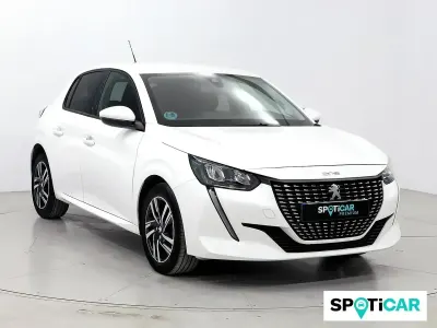 Usado Peugeot 208 Allure 101 CV (74 kW) 2022 Blanco Utilitario