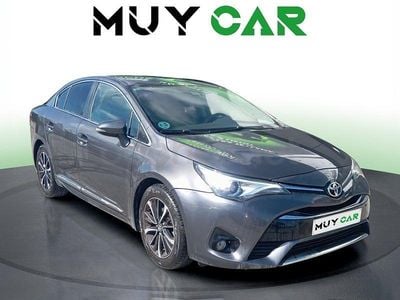 Usado Toyota Avensis Business Edition 147 CV (108 kW) 2018 Gris / plata Berlina