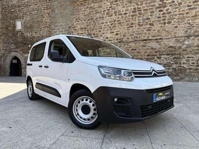 Usado Citroën Berlingo Feel 102 CV (75 kW) 2020 Blanco Monovolumen