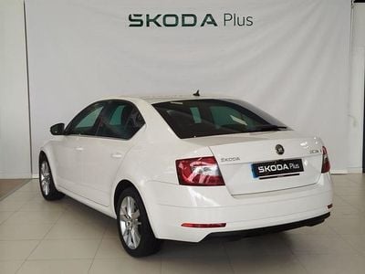 Blanco Usado 2020 Skoda Octavia Ambition | 17.600 € (Precio justo)