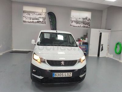 Usado Peugeot Rifter Active 100 CV (73 kW) 2021 Blanco Monovolumen