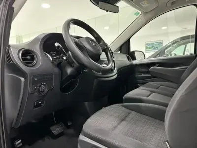 Usado Mercedes Vito 163 CV (119 kW) 2021 Negro Van