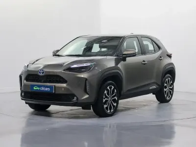 Occasion Toyota Yaris Cross Business Edition 116 PK (85 kW) 2022 Grijs SUV