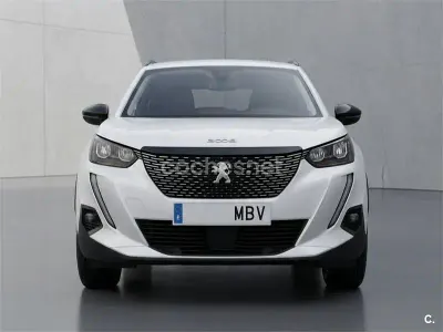 Usado Peugeot 2008 Allure 130 CV (95 kW) 2022 Blanco SUV