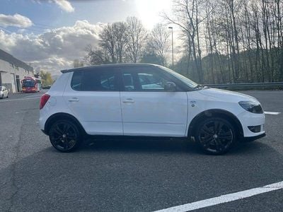 Usado Skoda Fabia Monte Carlo 105 CV (77 kW) 2013 Blanco Berlina