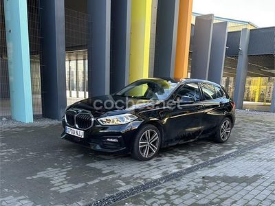 Usado BMW 118 Comfort Edition 136 CV (100 kW) 2021 Negro Utilitario