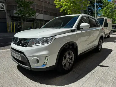 Usado Suzuki Vitara 120 CV (88 kW) 2018 Blanco SUV