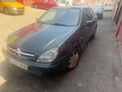 Usado Citroën Xsara 90 CV (66 kW) 2002 Negro Coupe
