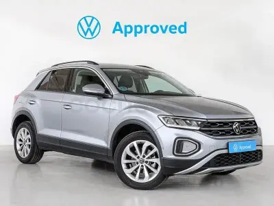 Usado VW T-Roc 115 CV (84 kW) 2025 Gris / plata SUV