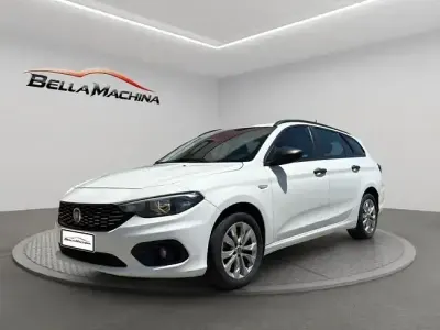 Usado Fiat Tipo Lounge 120 CV (88 kW) 2018 Blanco Familiar
