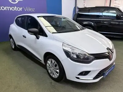 Usado Renault Clio Business 75 CV (55 kW) 2019 Blanco