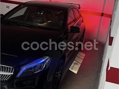 Käytetty Mercedes A180 AMG line 122 HP (89 kW) 2017 Musta Sedan