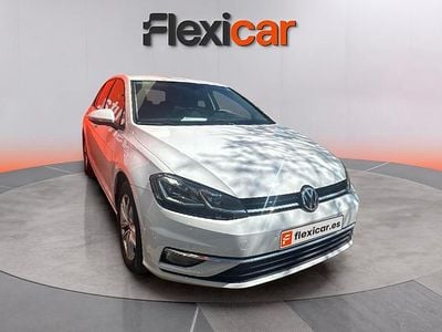 Usado VW Golf VII Advance 150 HP (110 kW) 2019 Branco Sedan