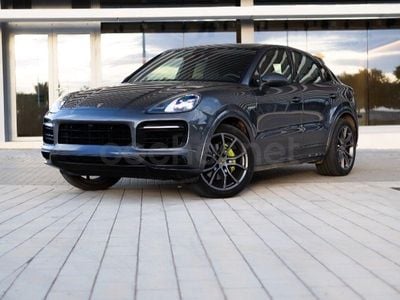 Usado Porsche Cayenne 462 CV (339 kW) 2021 Gris / plata SUV
