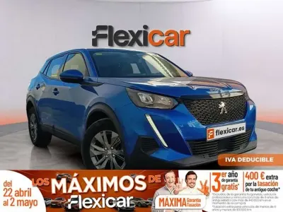Käytetty Peugeot 2008 Active 101 HP (74 kW) 2020 Sininen Katumaasturi