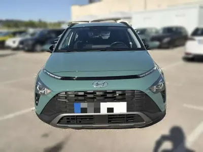 Usado Hyundai Bayon 101 CV (74 kW) 2022 Verde SUV