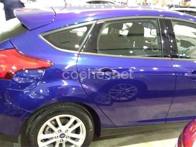 Azul Usado 2015 Ford Focus Trend Berlina | 8800 € (Precio justo)