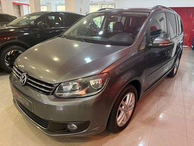 Usado VW Touran Advance 105 CV (77 kW) 2012 Marrón Monovolumen