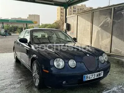 Usado Jaguar S-Type Executive 238 CV (175 kW) 2006 Azul Berlina