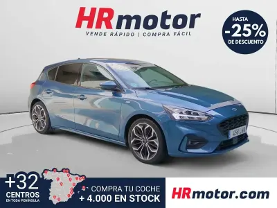 Używany Ford Focus ST-Line 125 KM (91 kW) 2020 Niebieski Sedan/Limuzyna