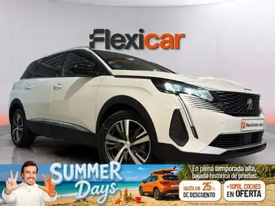 Usado Peugeot 5008 Allure 130 CV (95 kW) 2024 Blanco SUV
