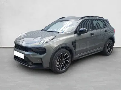 Usado Lynk & Co 01 276 CV (202 kW) 2026 Verde SUV