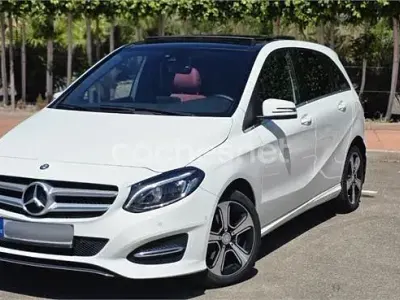 Usado Mercedes B200 136 CV (100 kW) 2018 Blanco Utilitario