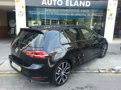 Usado VW Golf VII GTI 230 CV (169 kW) 2014 Negro Berlina