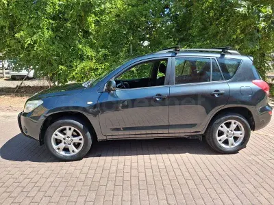 Usado Toyota RAV4 Sol 150 CV (110 kW) 2006 Azul SUV