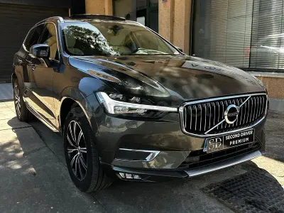 Usado Volvo XC60 Inscription 235 CV (172 kW) 2021 Gris / plata SUV