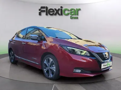 Usado Nissan Leaf Acenta 110 kW (150 CV) 2019 Rojo Utilitario