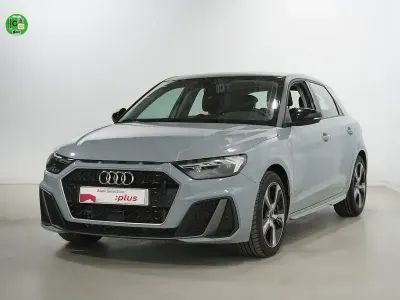 Usado Audi A1 Sportback 110 CV (80 kW) 2022 Gris / plata Utilitario