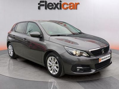 Usado Peugeot 308 Style 131 CV (96 kW) 2020 Gris Utilitario