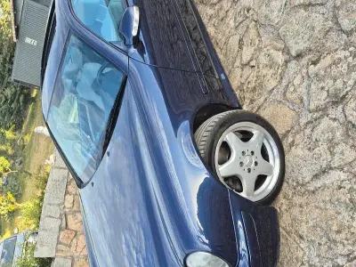 Usado Mercedes CLK430 Avantgarde 279 CV (205 kW) 2000 Azul Coupe