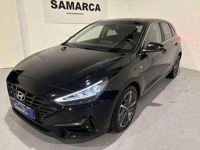 Usado Hyundai i30 120 CV (88 kW) 2021 Negro Utilitario