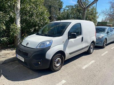 Usado Fiat Fiorino 80 CV (58 kW) 2019 Blanco Monovolumen