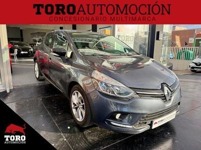 Usado Renault Clio IV LIMITED 90 CV (66 kW) 2018 Gris / plata Berlina