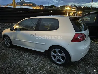 Usado VW Golf V GTI 200 CV (147 kW) 2007 Blanco Berlina