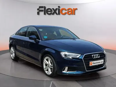 Usado Audi A3 Premium 150 CV (110 kW) 2019 Azul Berlina