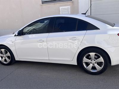 Usado Chevrolet Cruze LT 163 CV (119 kW) 2012 Blanco Berlina