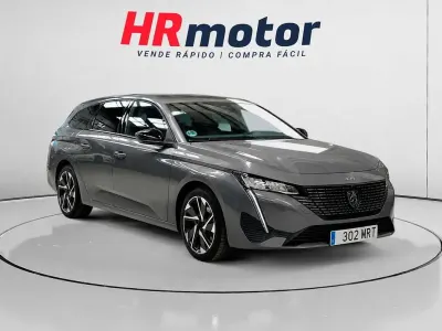 Usado Peugeot 308 Allure 131 CV (96 kW) 2024 Gris Utilitario