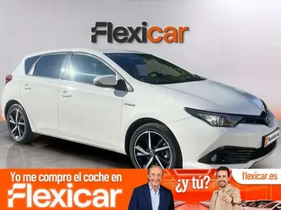Usado Toyota Auris Hybrid Business Edition 136 CV (100 kW) 2018 Blanco Utilitario