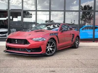 Usado Ford Mustang Fastback 291 CV (214 kW) 2020 Granate Coupe