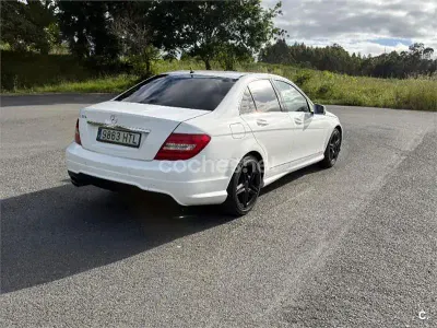 Usado Mercedes C200 Avantgarde 136 CV (100 kW) 2013 Blanco Berlina