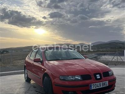 Rojo Usado 2003 Seat Leon Sport Berlina | 2700 € (Precio justo)