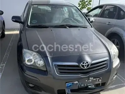 Usado Toyota Avensis