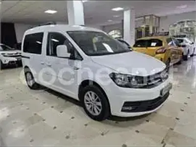 Usado VW Caddy 102 CV (75 kW) 2019 Blanco Monovolumen