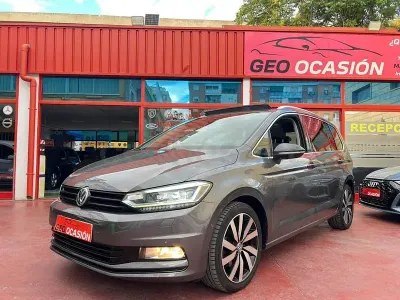Usado VW Touran Advance 150 CV (110 kW) 2015 Gris / plata Monovolumen