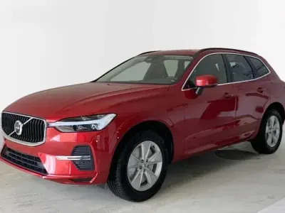Usado Volvo XC60 Core 197 CV (144 kW) 2025 Rojo SUV