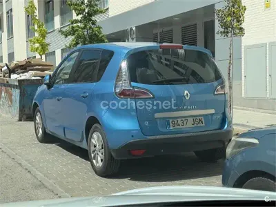 Käytetty Renault Scénic III 95 HP (69 kW) 2016 Sininen Tila-auto